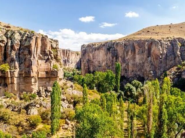 KAPADOKYA VE ÜRGÜP TURU